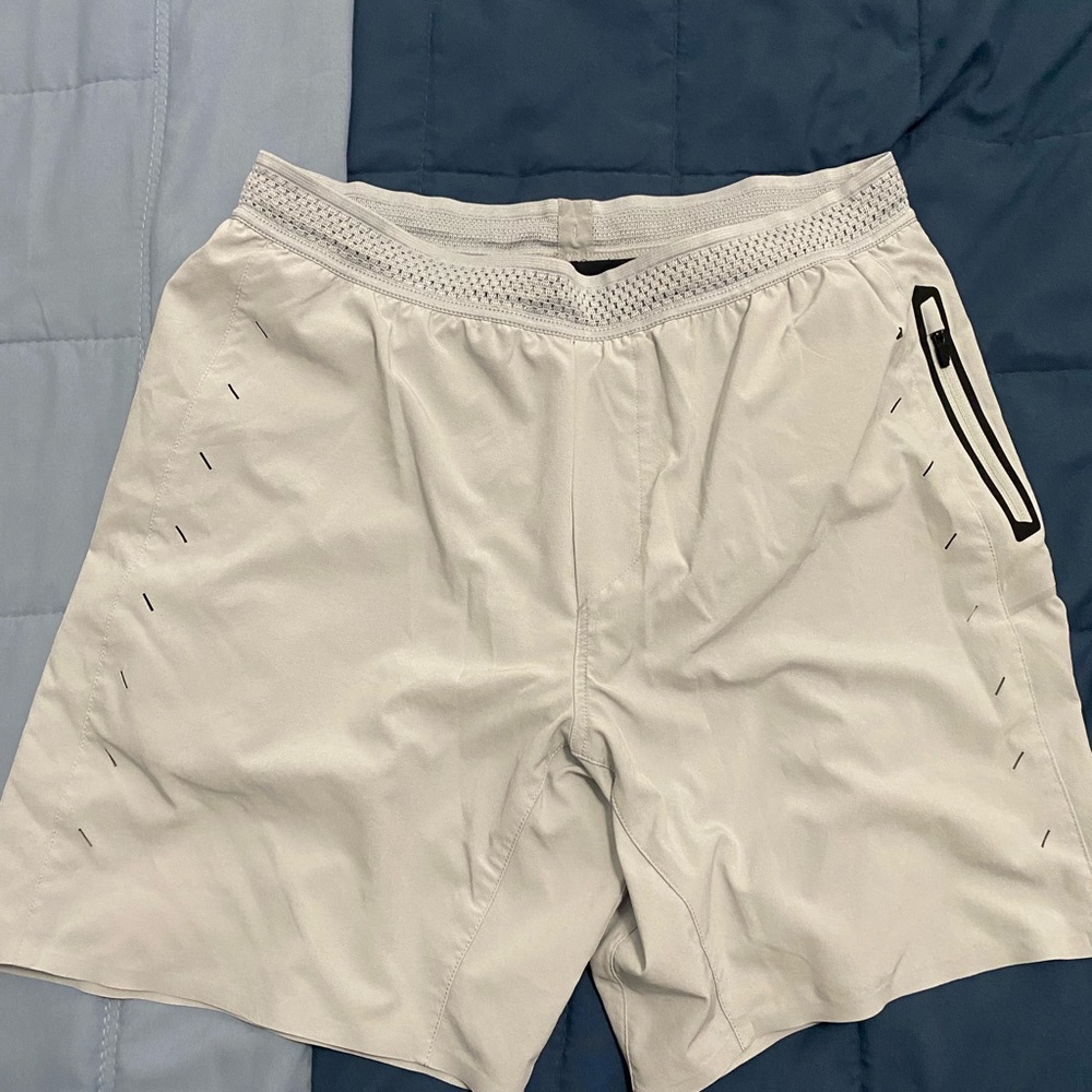 Ten thousand men’s short